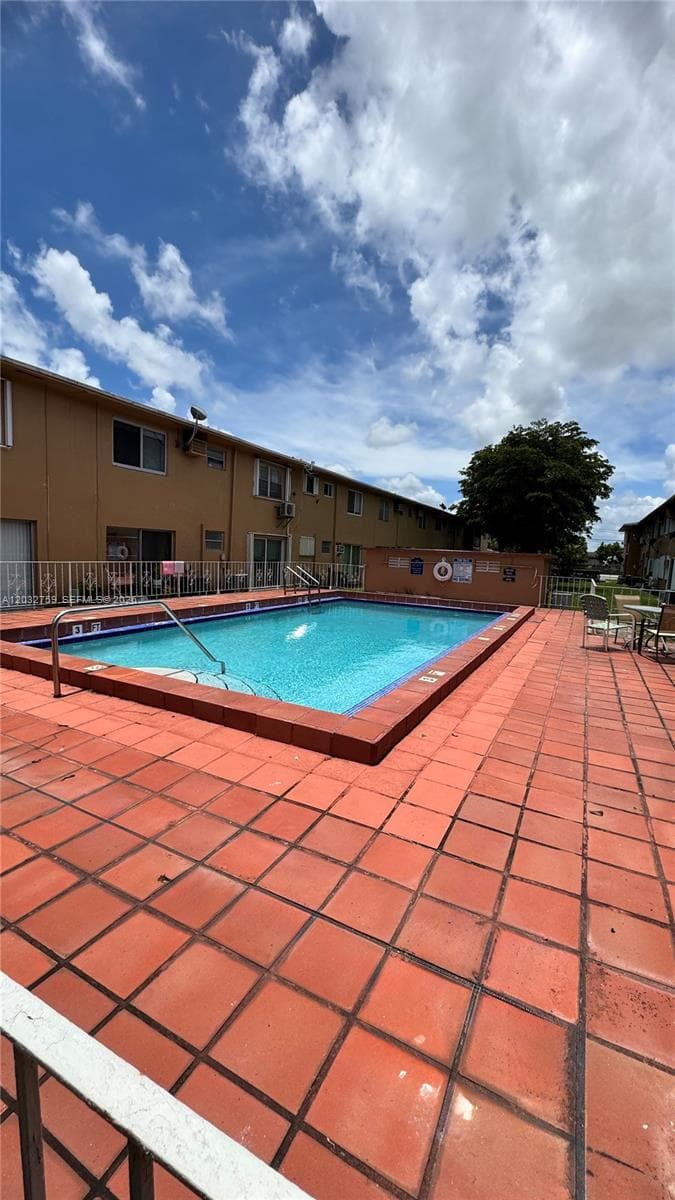 1154 W 35th St # 102, Hialeah FL 33012 — 23