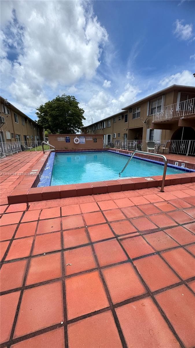 1154 W 35th St # 102, Hialeah FL 33012 — 24