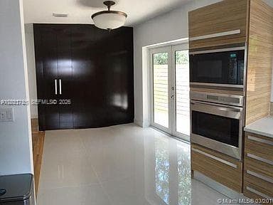 3 Farrey Ln # 3, Miami Beach FL 33139 — 7