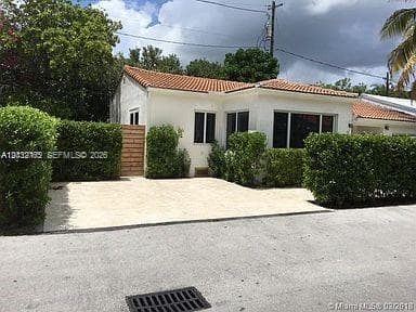 3 Farrey Ln # 3, Miami Beach FL 33139 — 1