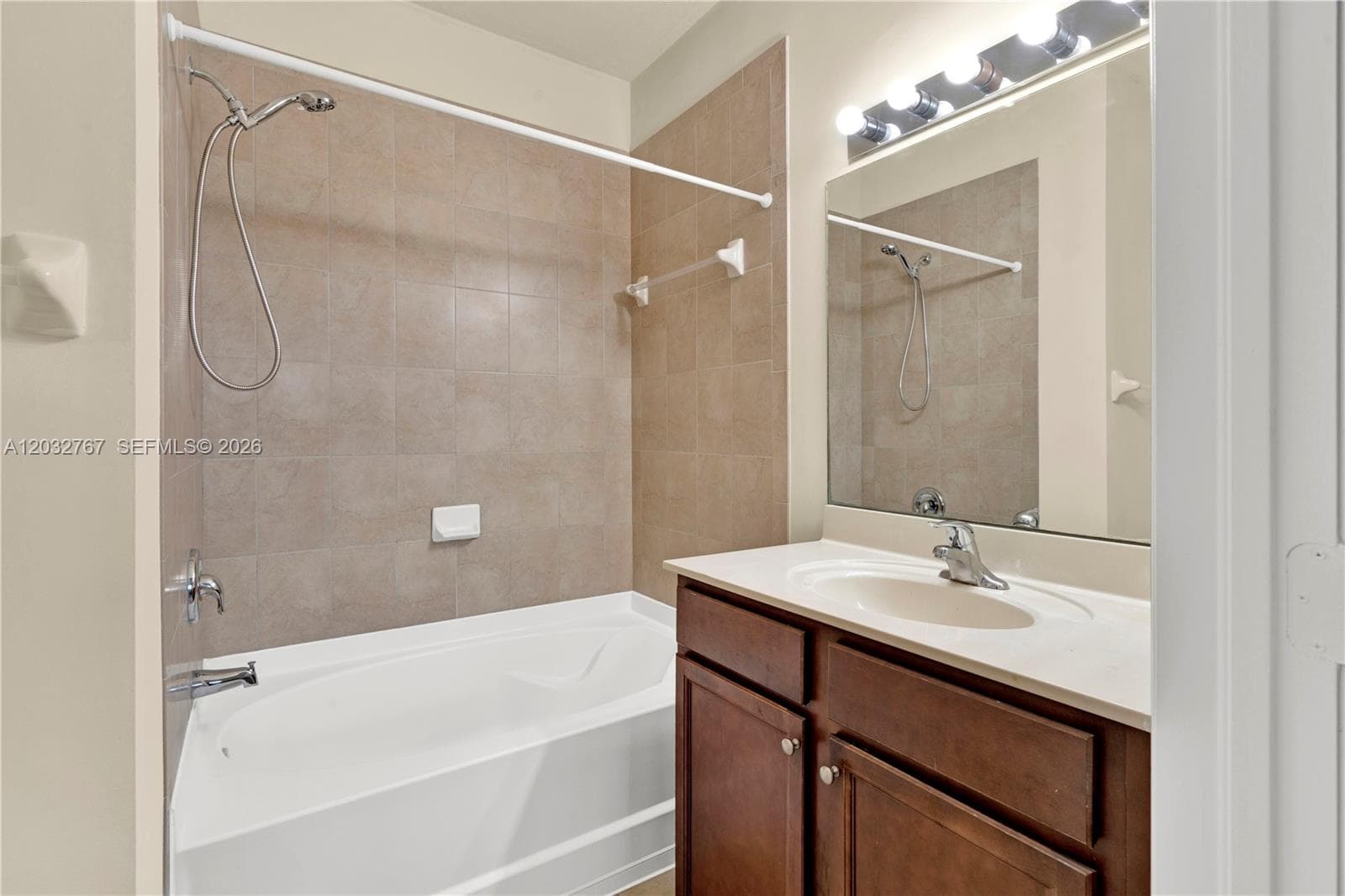 8620 NW 97th Ave # 213, Doral FL 33178 — 17