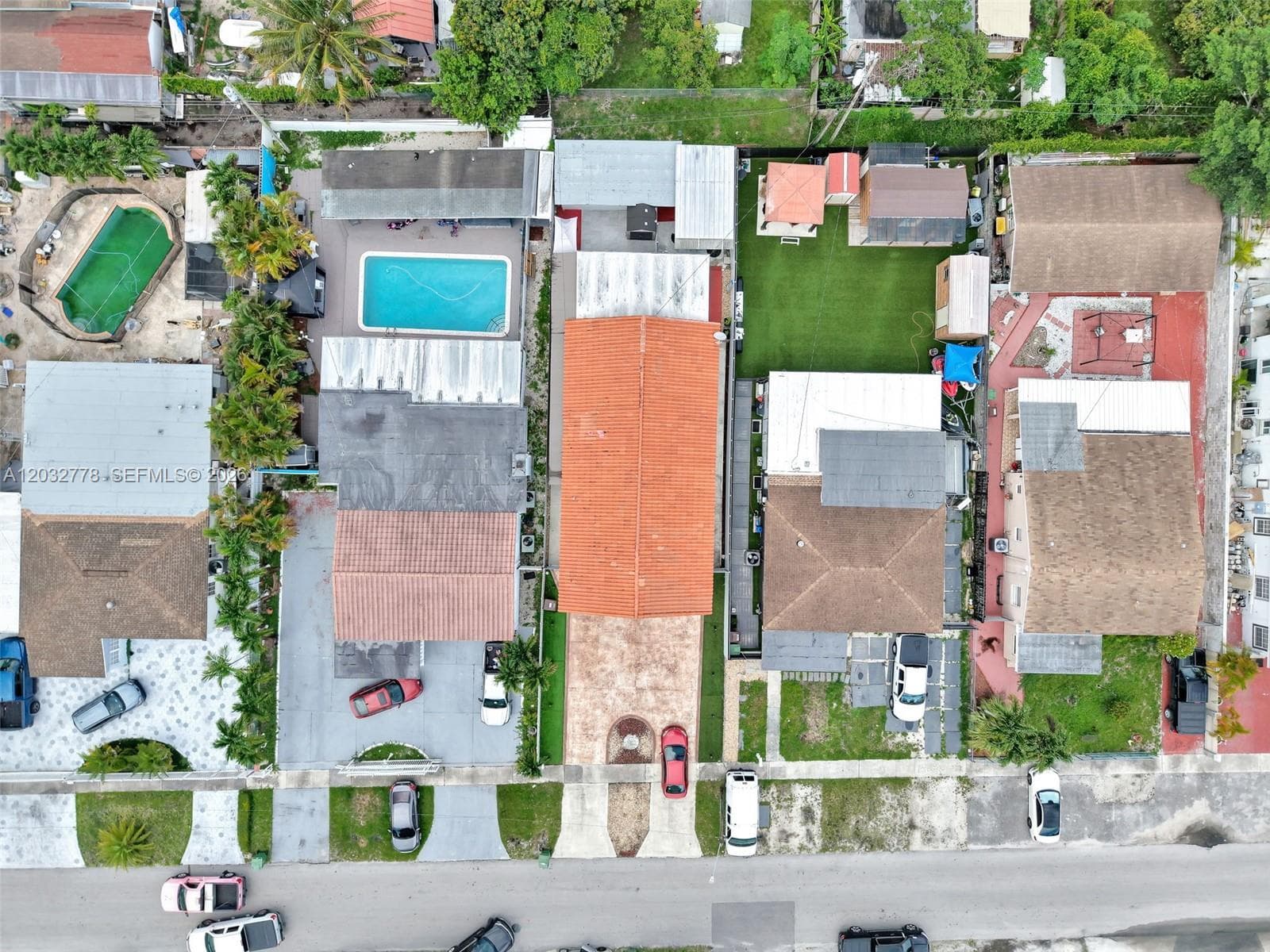 451 E 37th St, Hialeah FL 33013 — 46