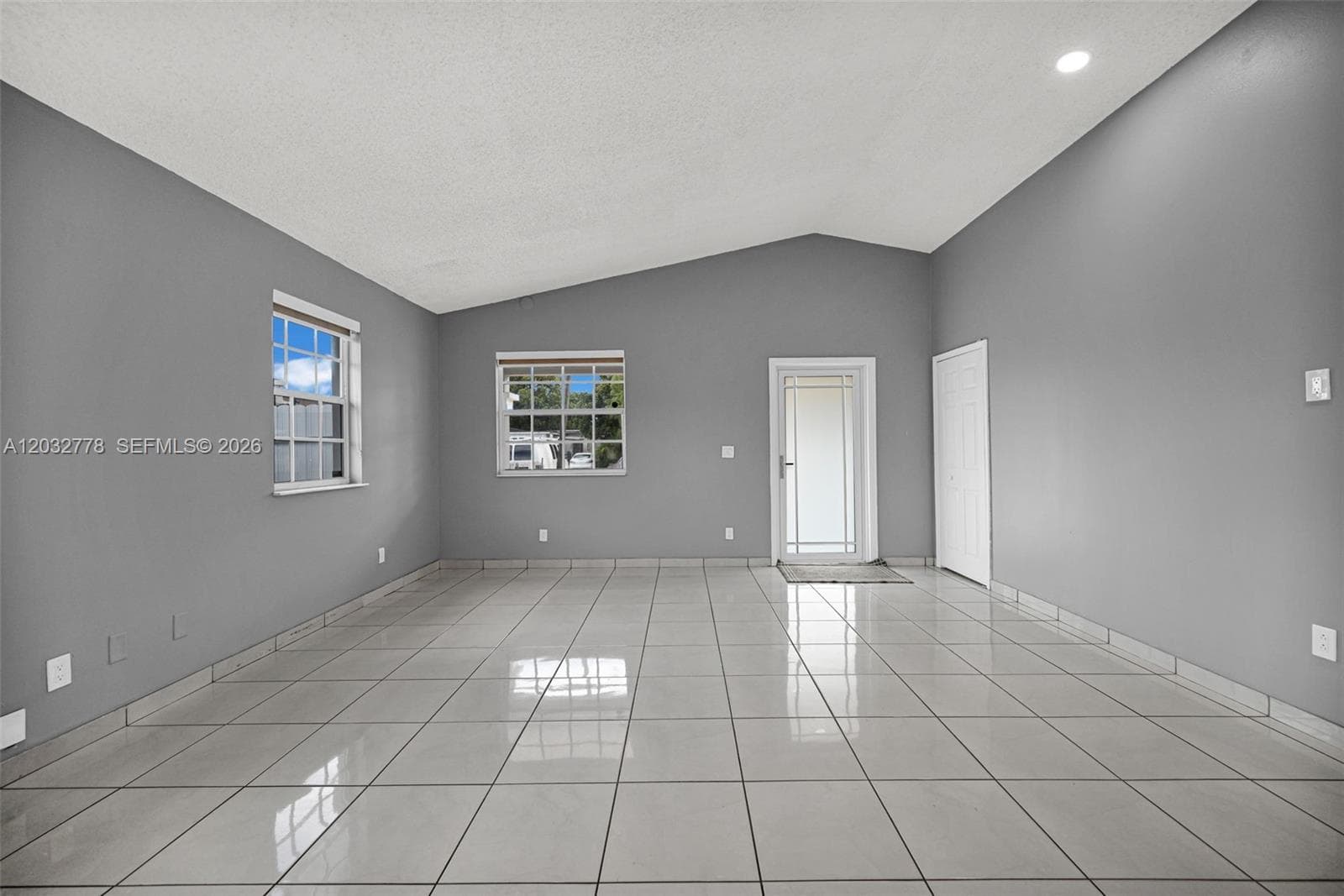 451 E 37th St, Hialeah FL 33013 — 5