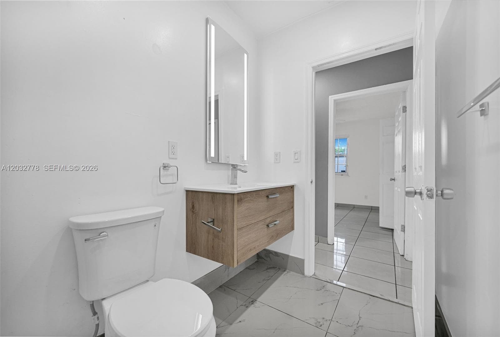 451 E 37th St, Hialeah FL 33013 — 18