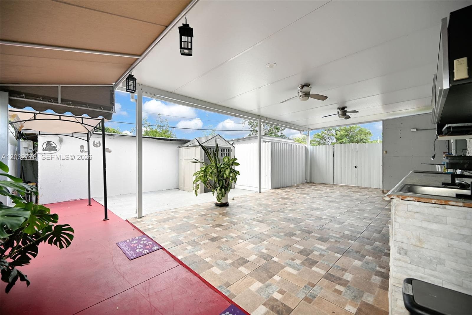 451 E 37th St, Hialeah FL 33013 — 35