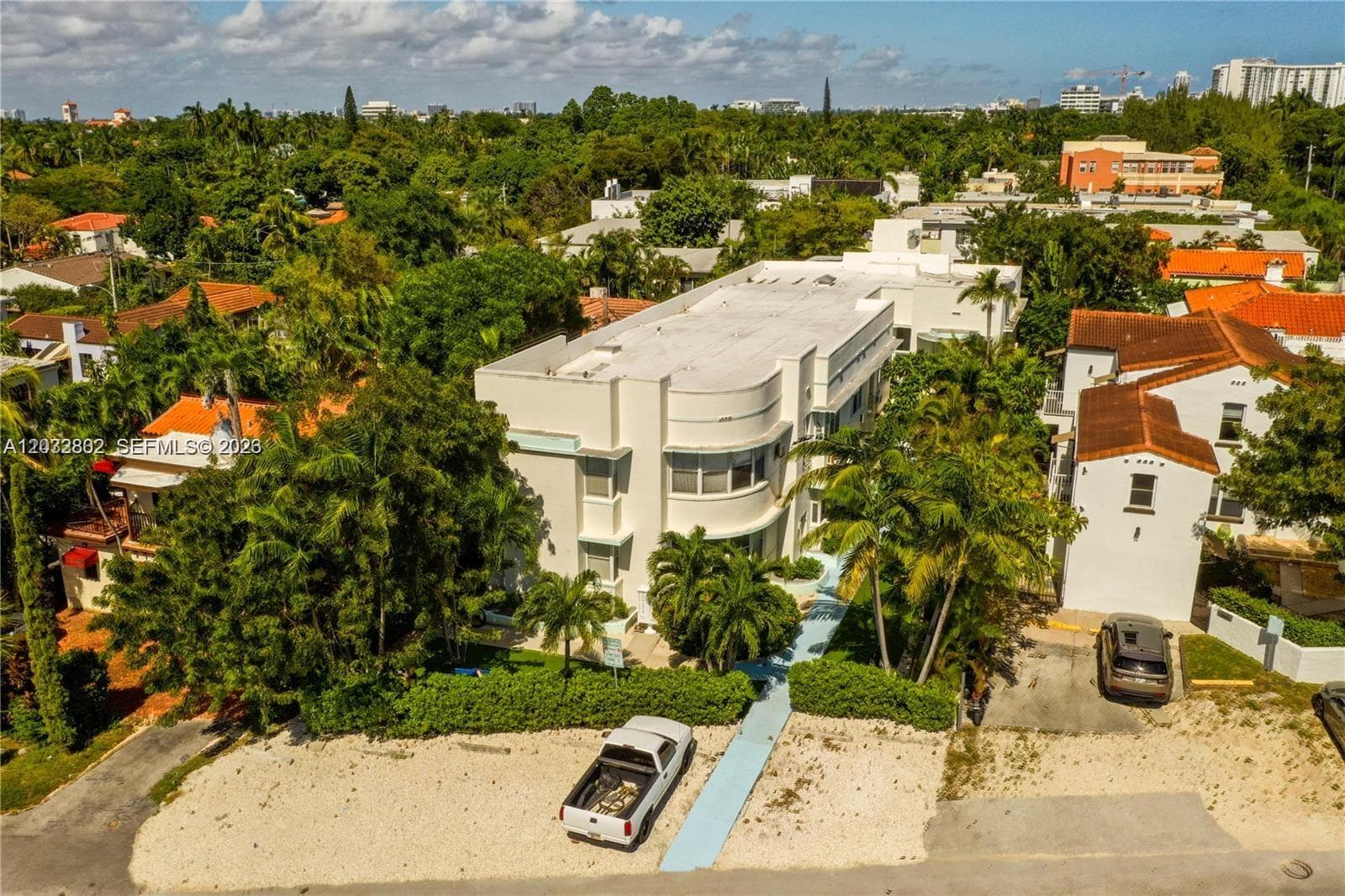 319 W 28th St # 9, Miami Beach FL 33140 — 13