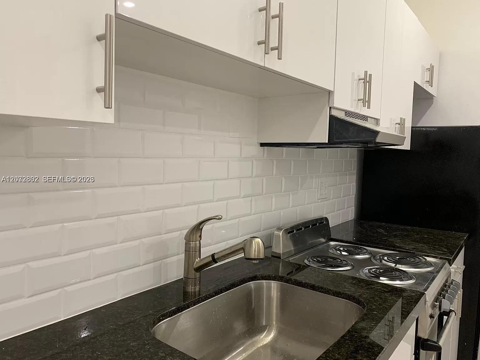 319 W 28th St # 9, Miami Beach FL 33140 — 5