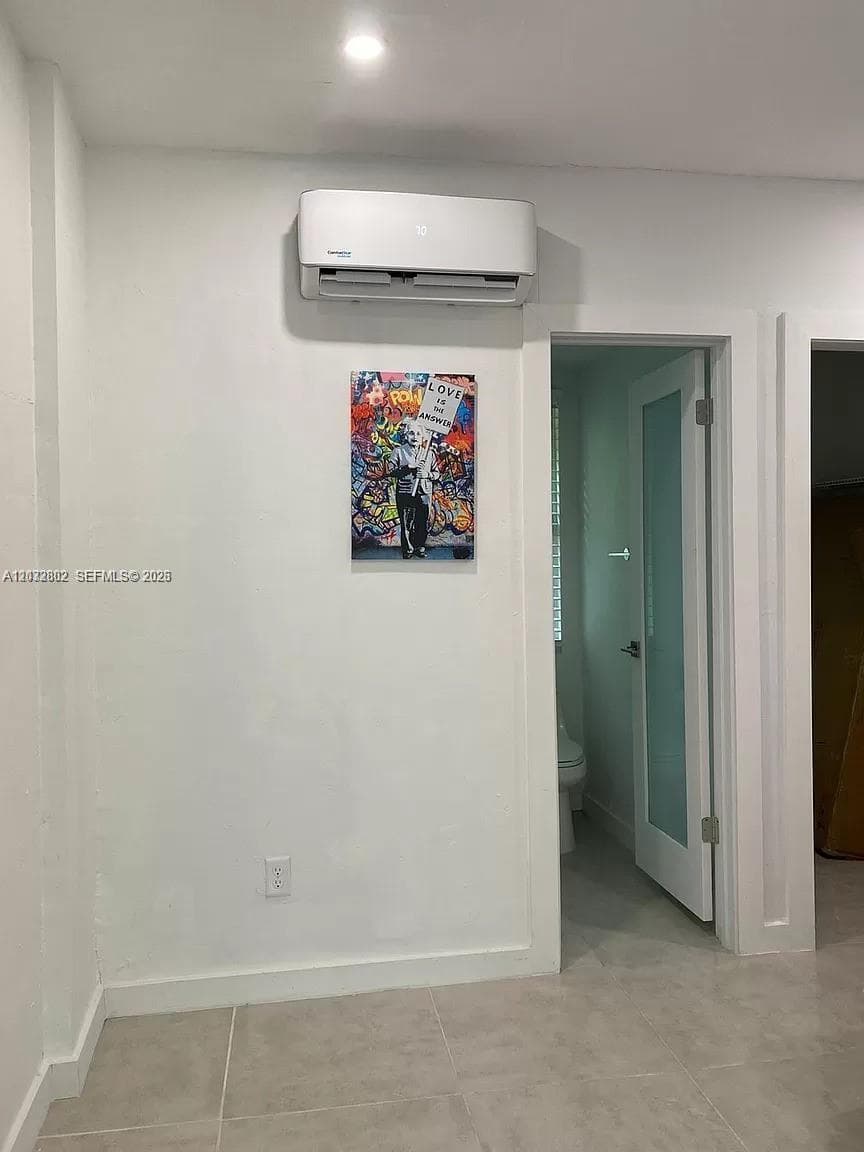 319 W 28th St # 9, Miami Beach FL 33140 — 10
