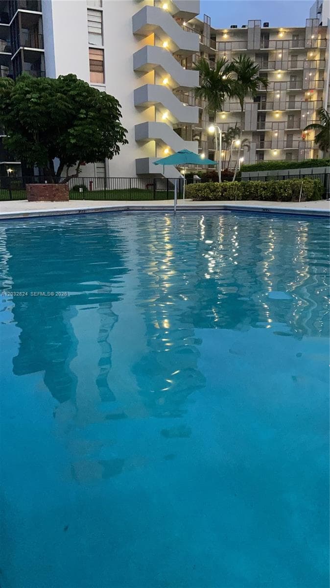 3401 N Country Club Dr # 110, Aventura FL 33180 — 2