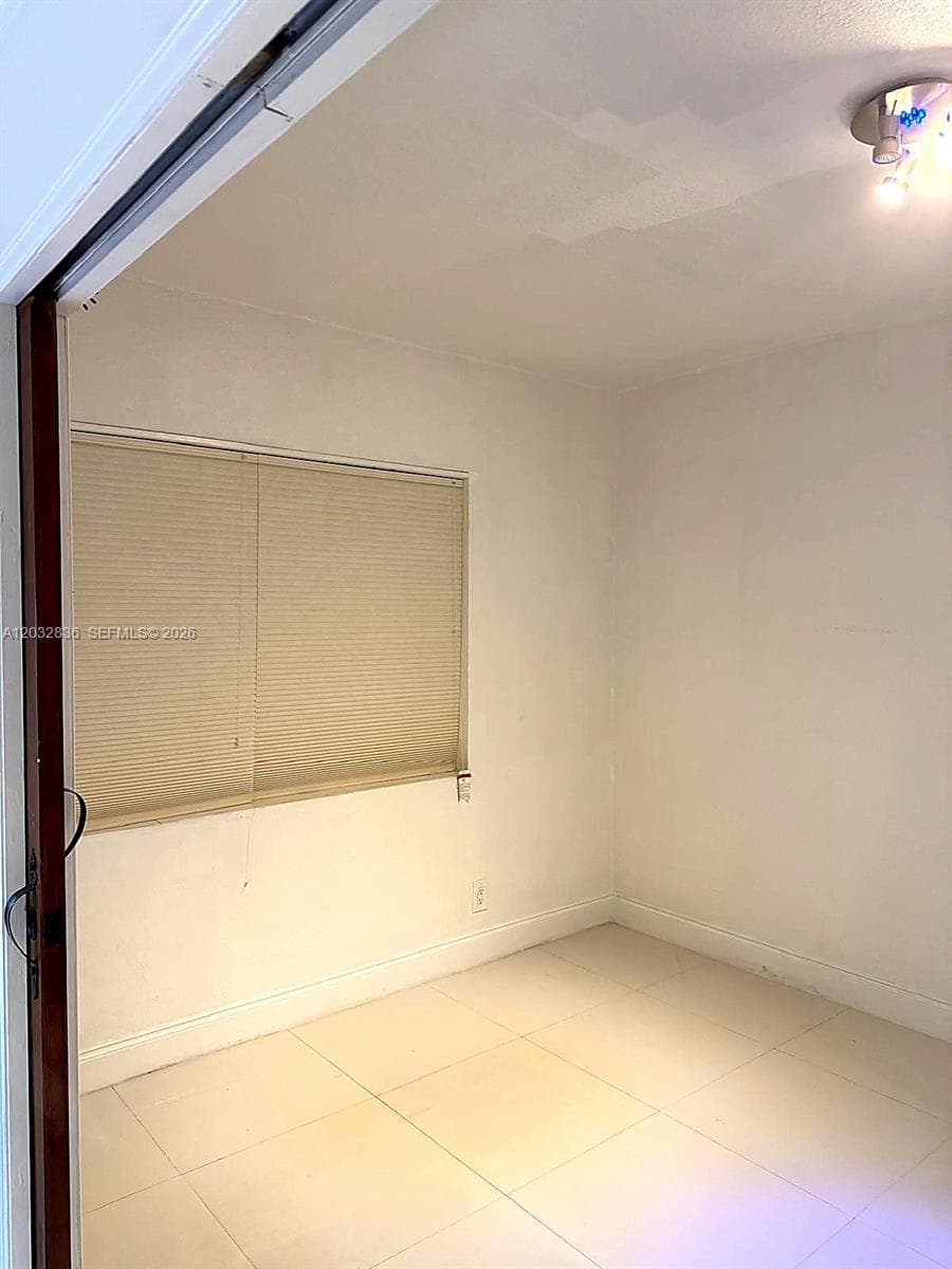1450 NE 170th St # 106, North Miami Beach FL 33162 — 9