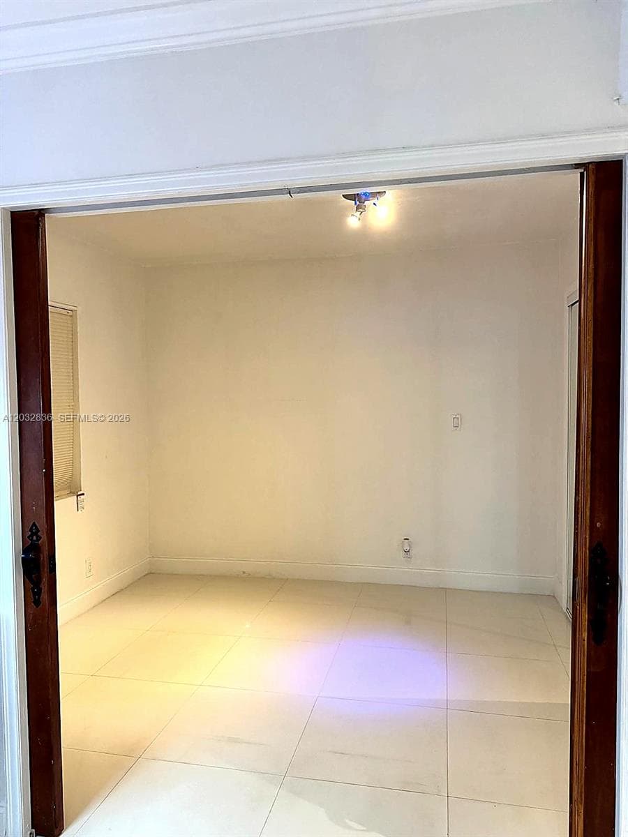 1450 NE 170th St # 106, North Miami Beach FL 33162 — 10
