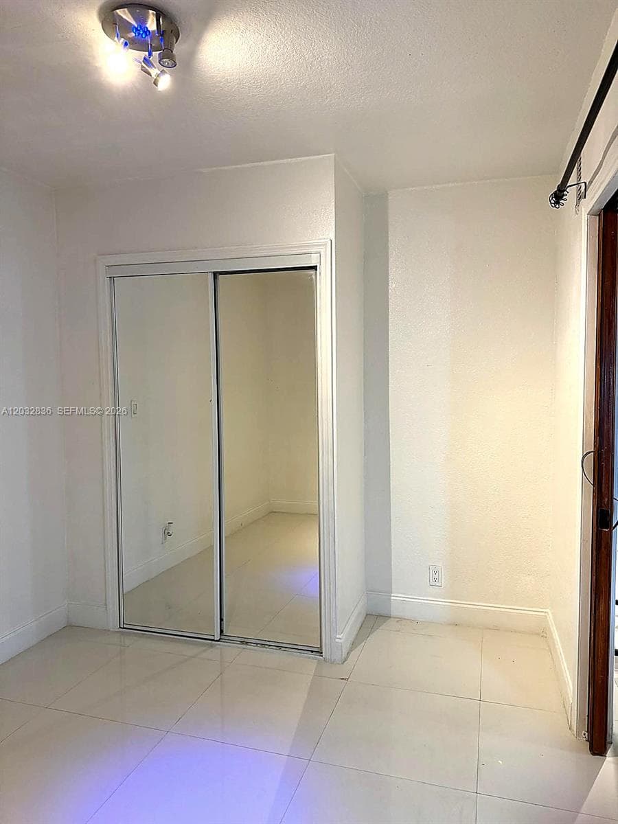 1450 NE 170th St # 106, North Miami Beach FL 33162 — 11