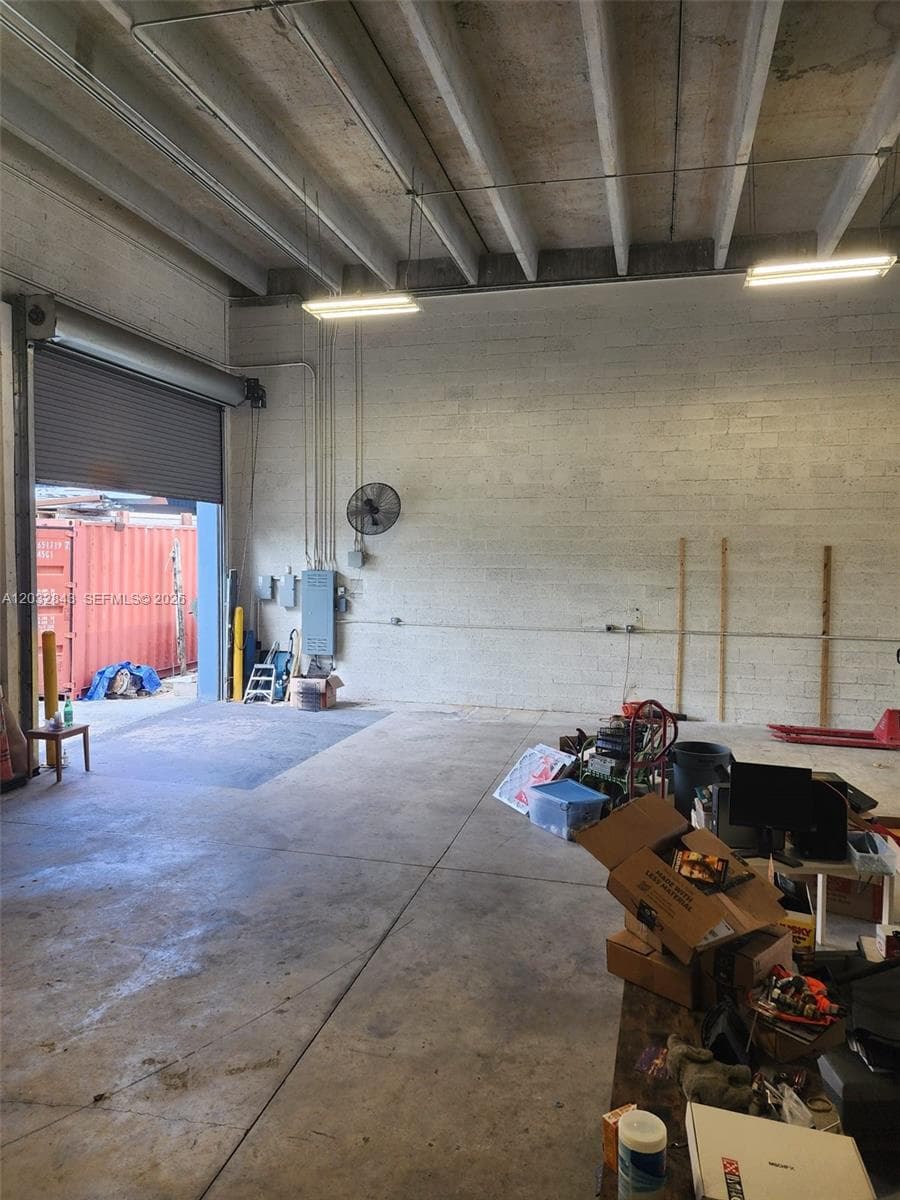 10810 NW 22nd St, Sweetwater FL 33172 — 13