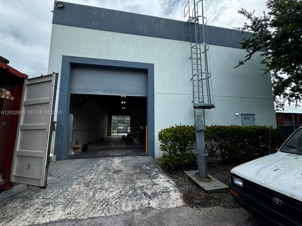 10810 NW 22nd St, Sweetwater FL 33172 — 22