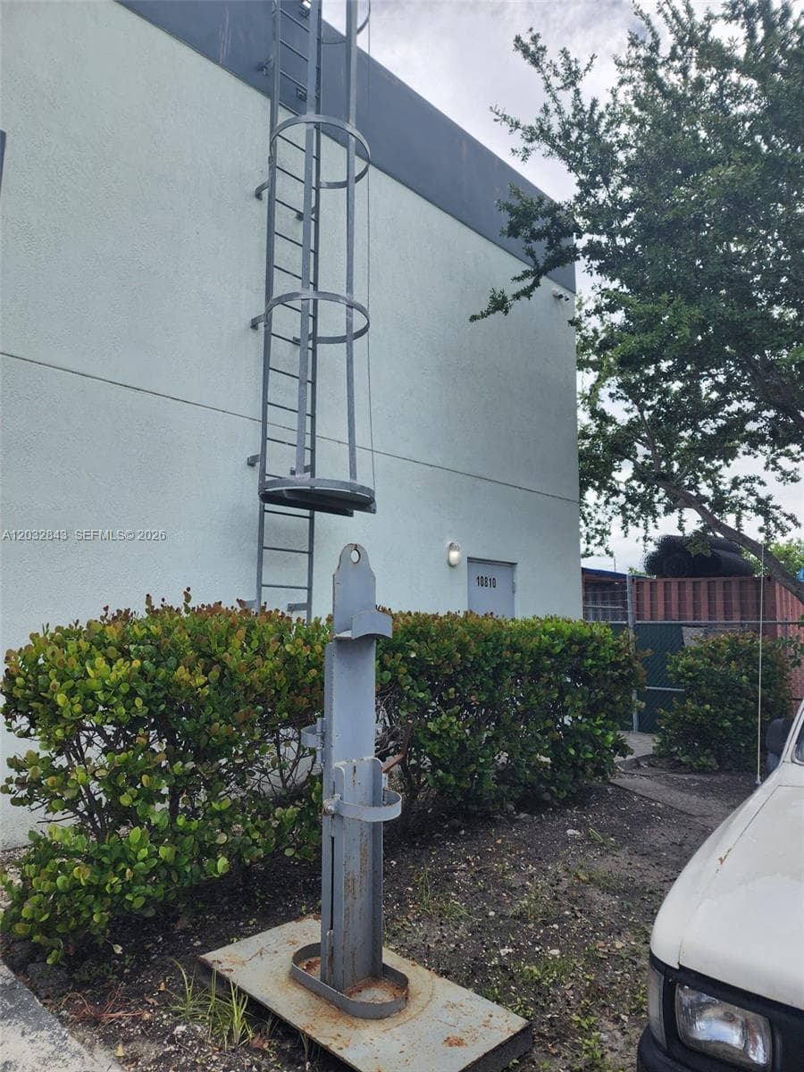 10810 NW 22nd St, Sweetwater FL 33172 — 20
