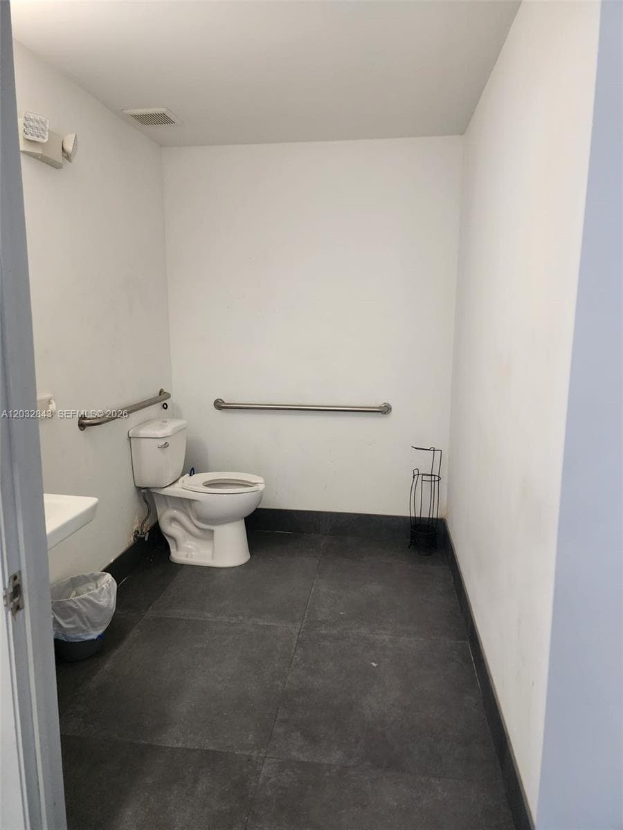 10810 NW 22nd St, Sweetwater FL 33172 — 9