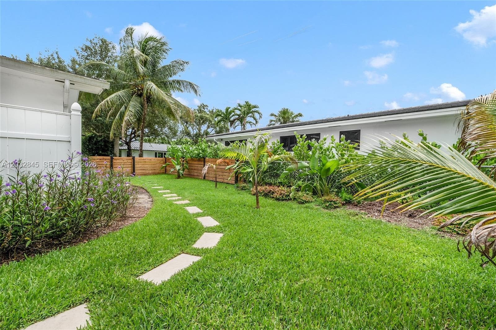 7345 SW 122nd St, Pinecrest FL 33156 — 21