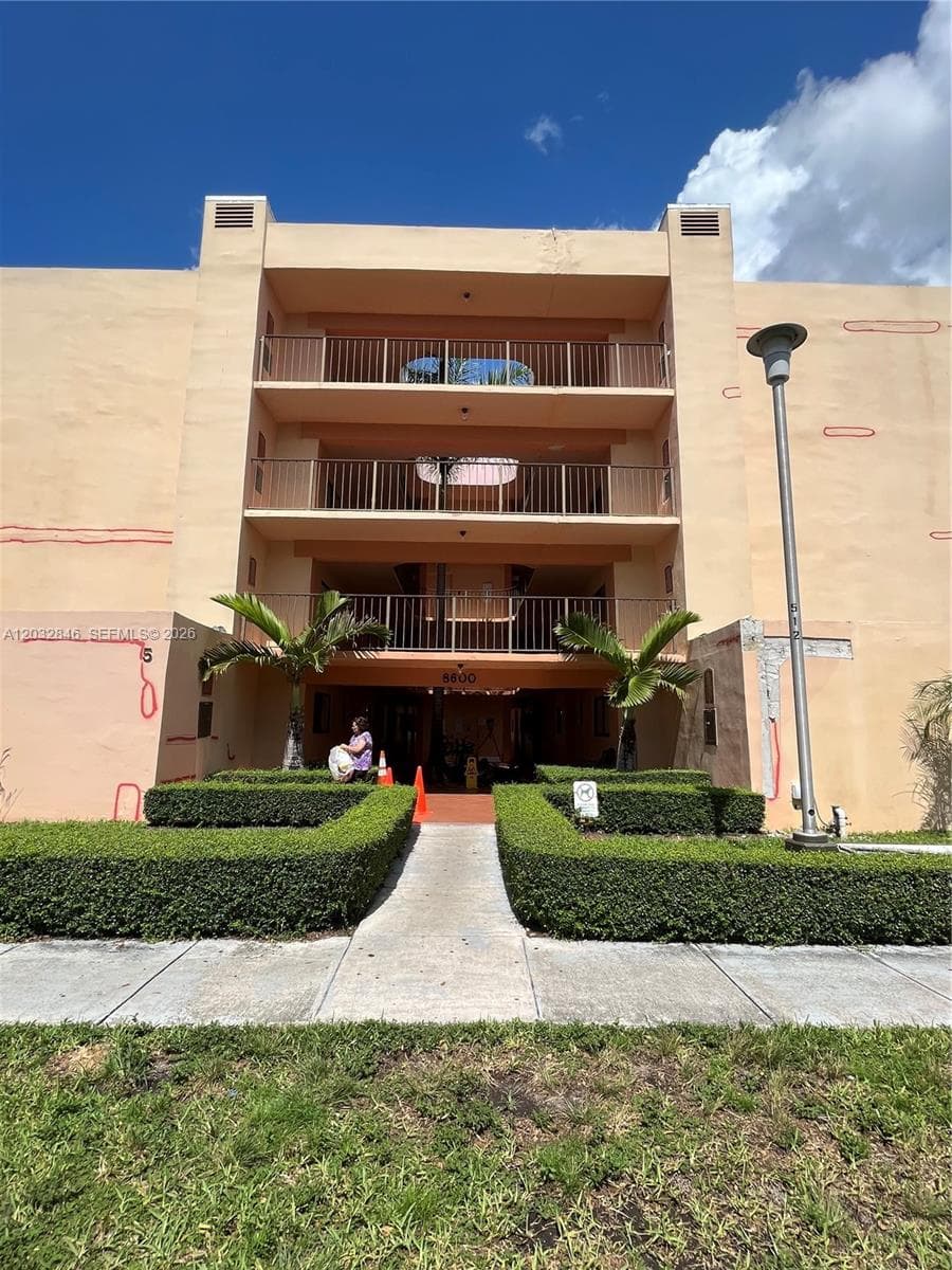 8600 SW 133rd Ave Rd # 304, Miami FL 33183 — 4