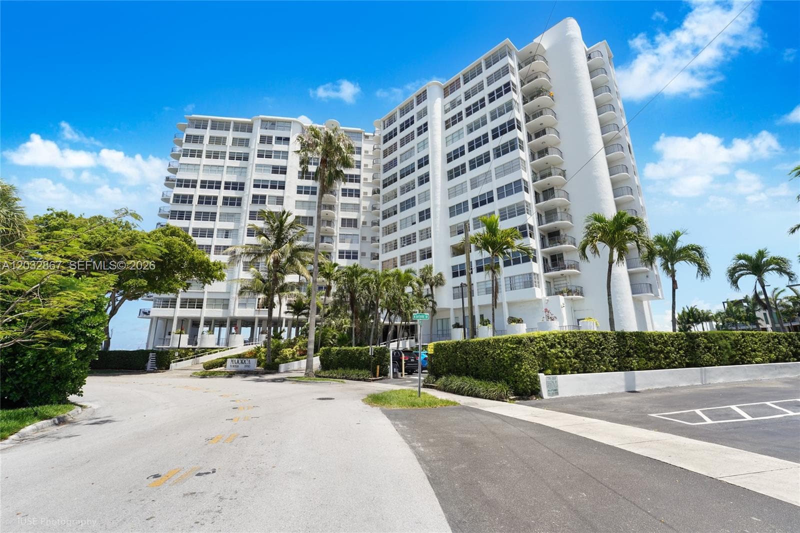 11930 N Bayshore Dr # 909, North Miami FL 33181 — 1