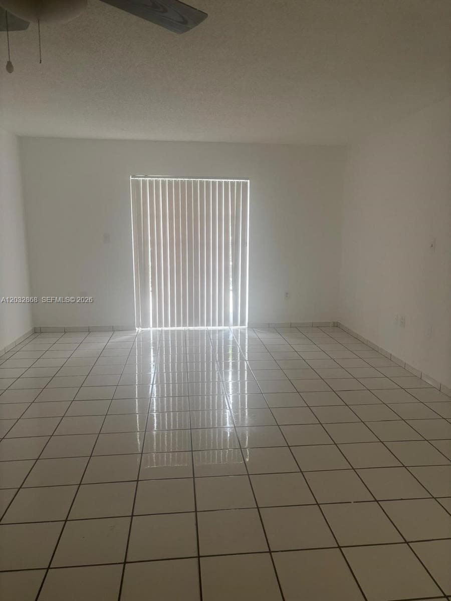 2925 W 80th St # 101, Hialeah FL 33018 — 10
