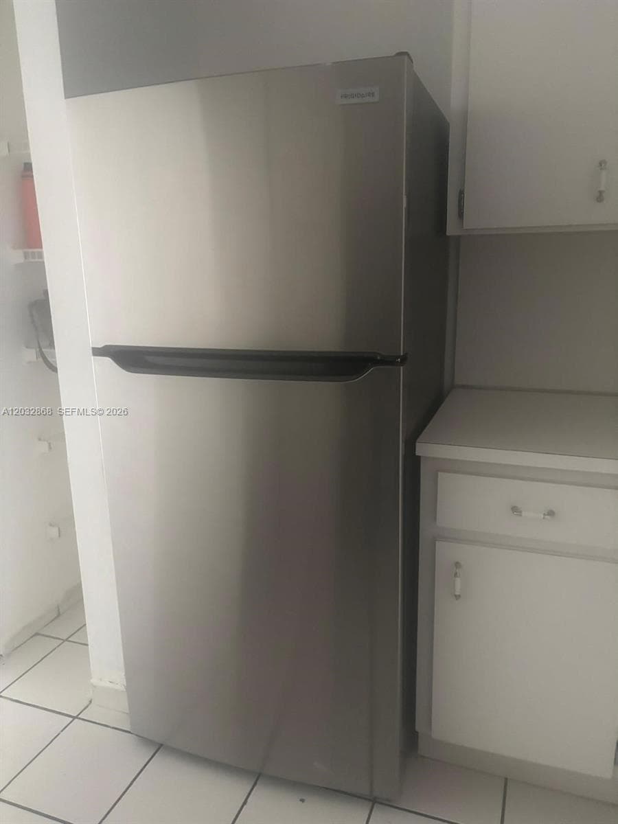 2925 W 80th St # 101, Hialeah FL 33018 — 4