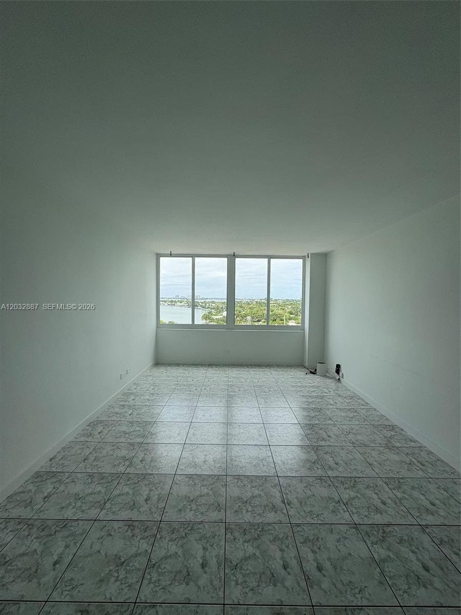 7441 Wayne Ave # 8B, Miami Beach FL 33141 — 3