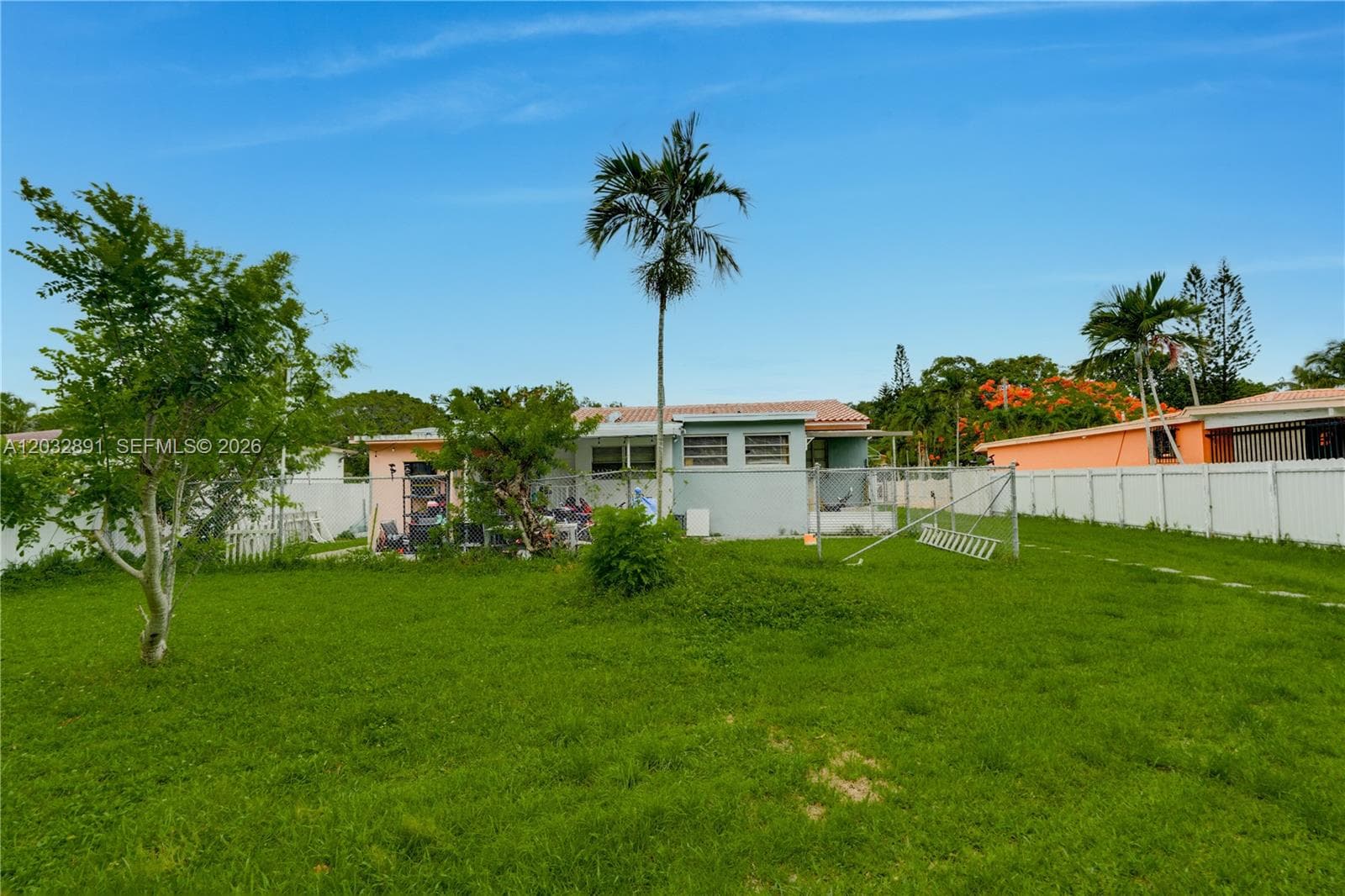 5860 SW 19th St, Miami FL 33155 — 10