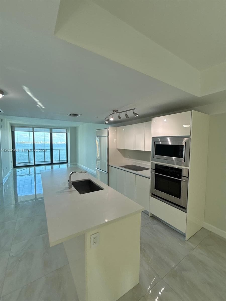460 NE 28th St # 1907, Miami FL 33137 — 2