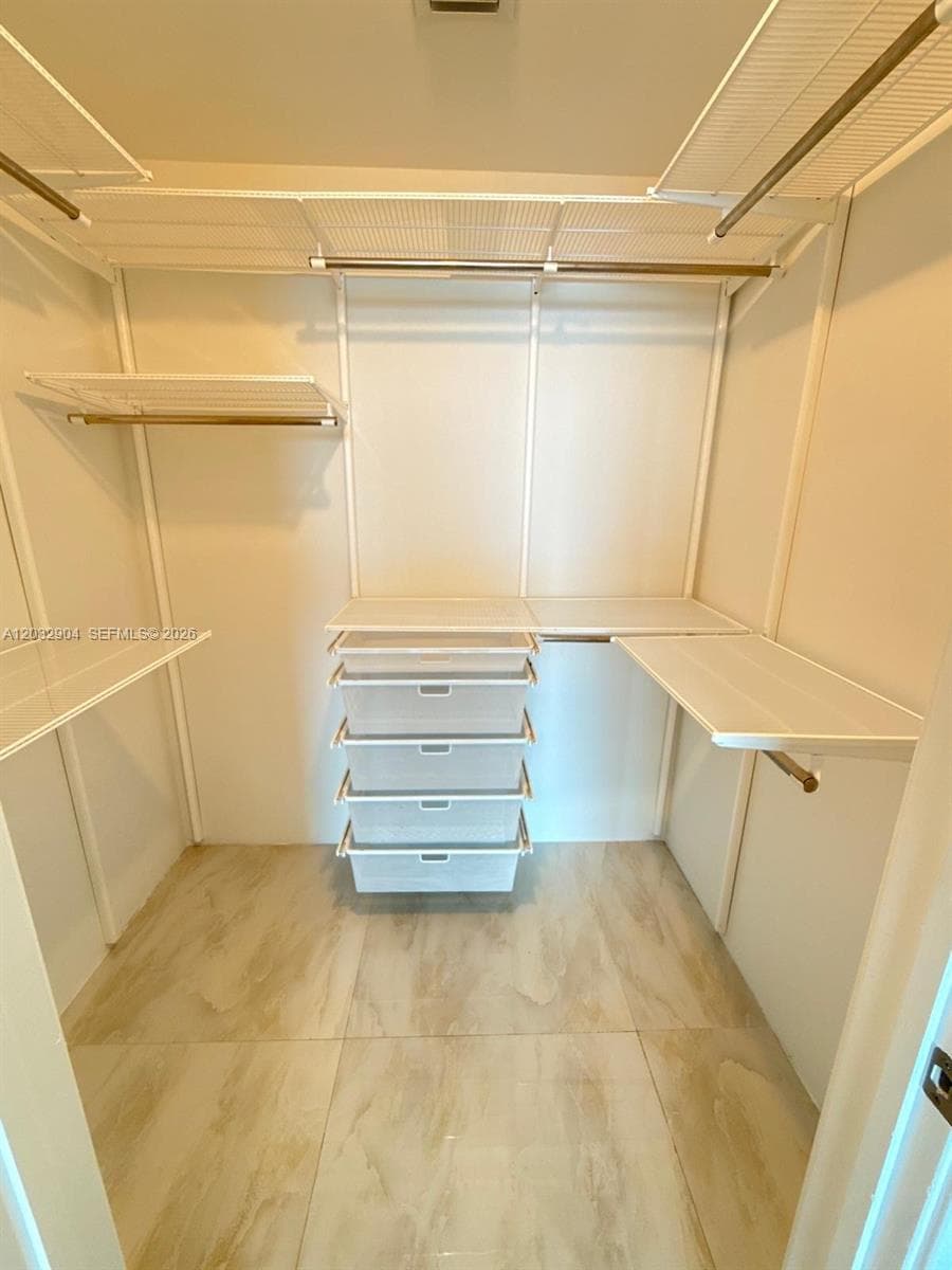 460 NE 28th St # 1907, Miami FL 33137 — 12