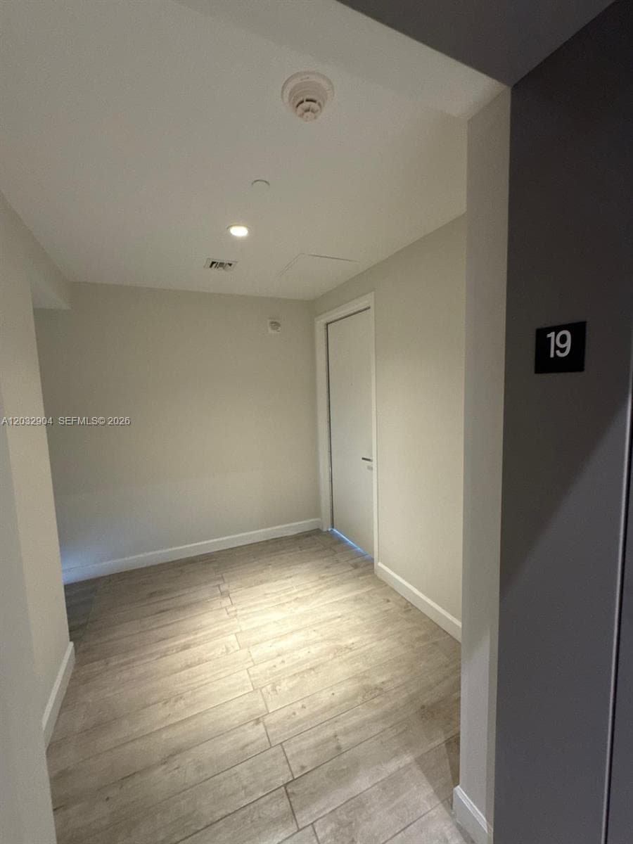 460 NE 28th St # 1907, Miami FL 33137 — 14