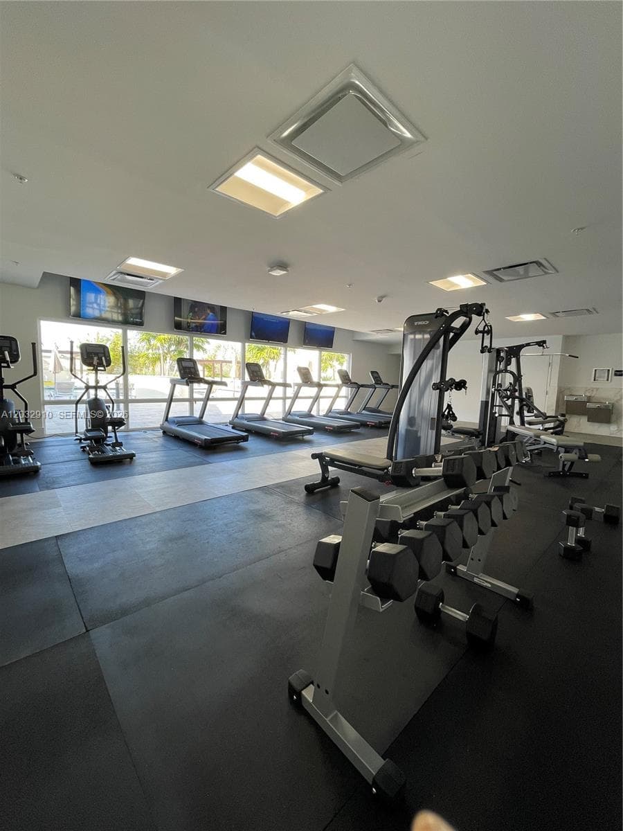 10950 NW 82nd St # 207, Doral FL 33178 — 6