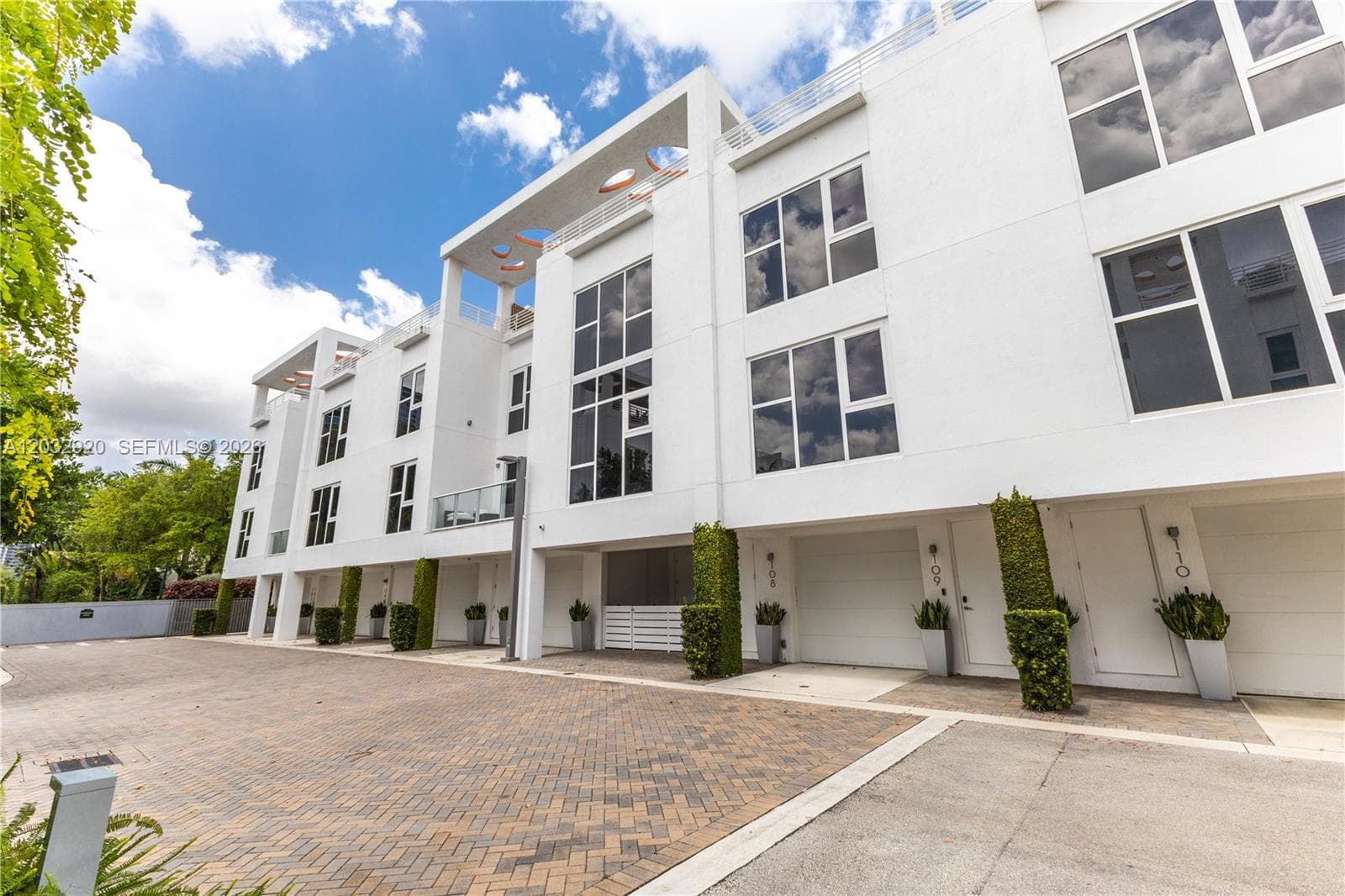 455 NE 39th St # 109, Miami FL 33137 — 2