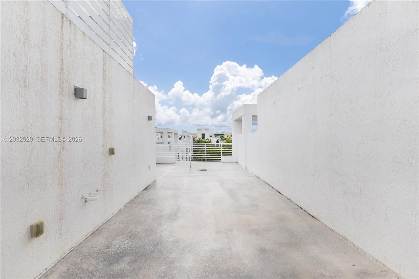 455 NE 39th St # 109, Miami FL 33137 — 30