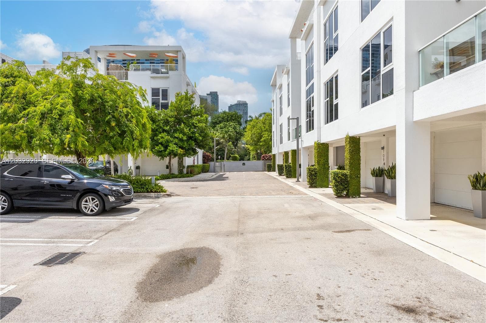 455 NE 39th St # 109, Miami FL 33137 — 34