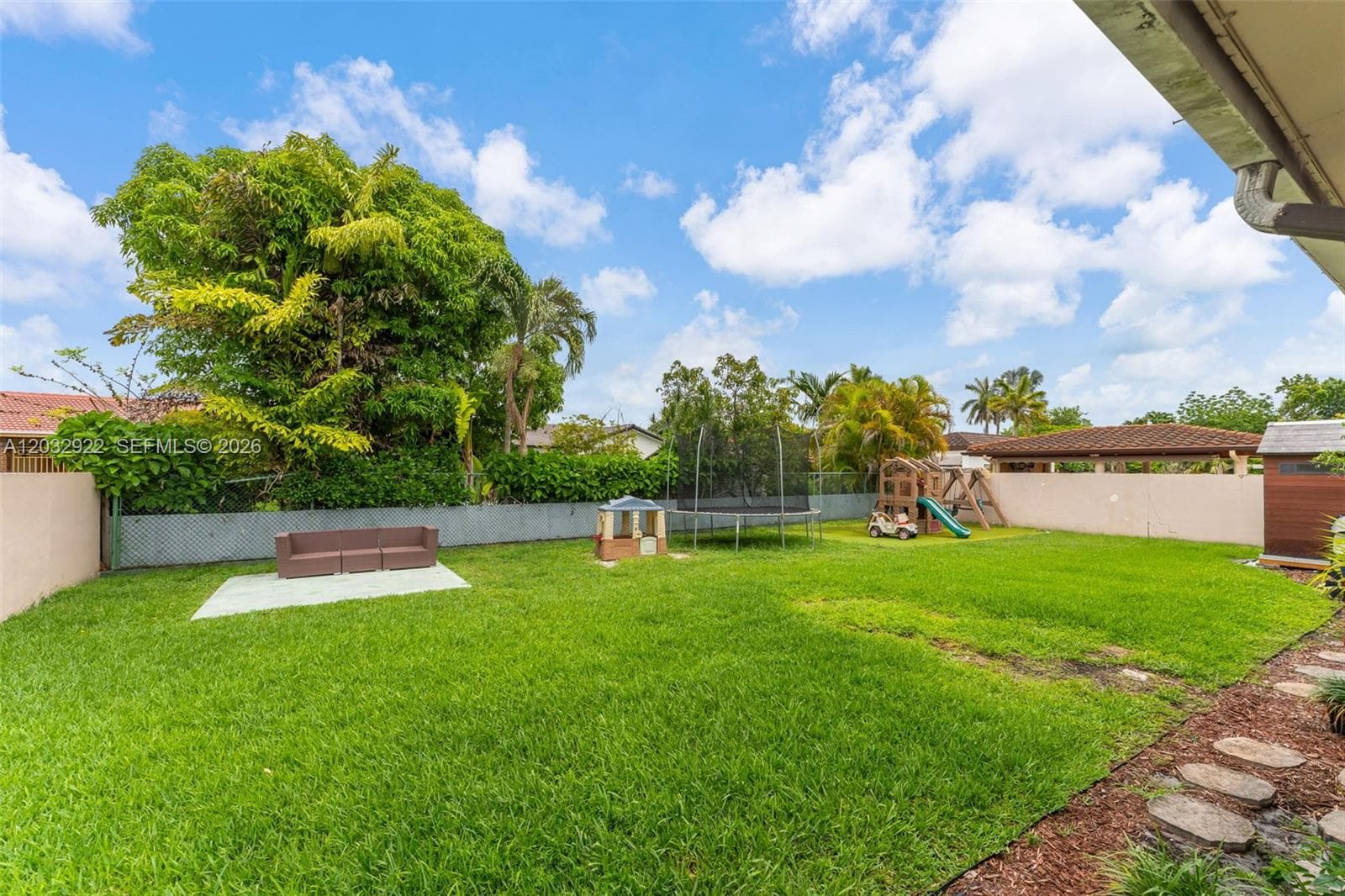 14061 SW 39th St, Miami FL 33175 — 26