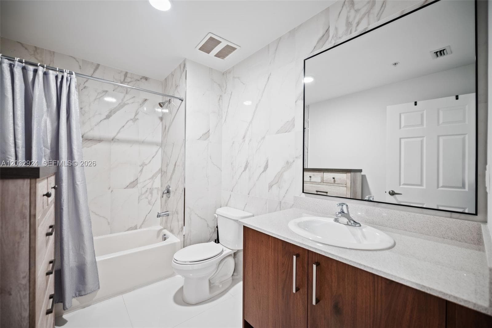 10950 NW 82nd St # 213, Doral FL 33178 — 15
