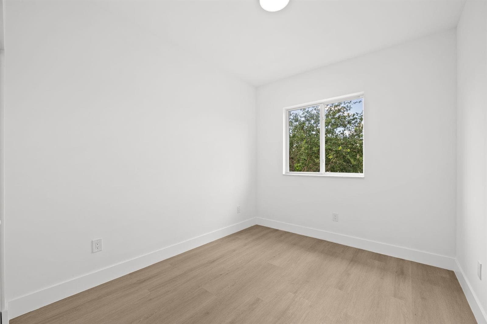 1355 NW 42nd Street # 1355, Miami FL 33142 — 16
