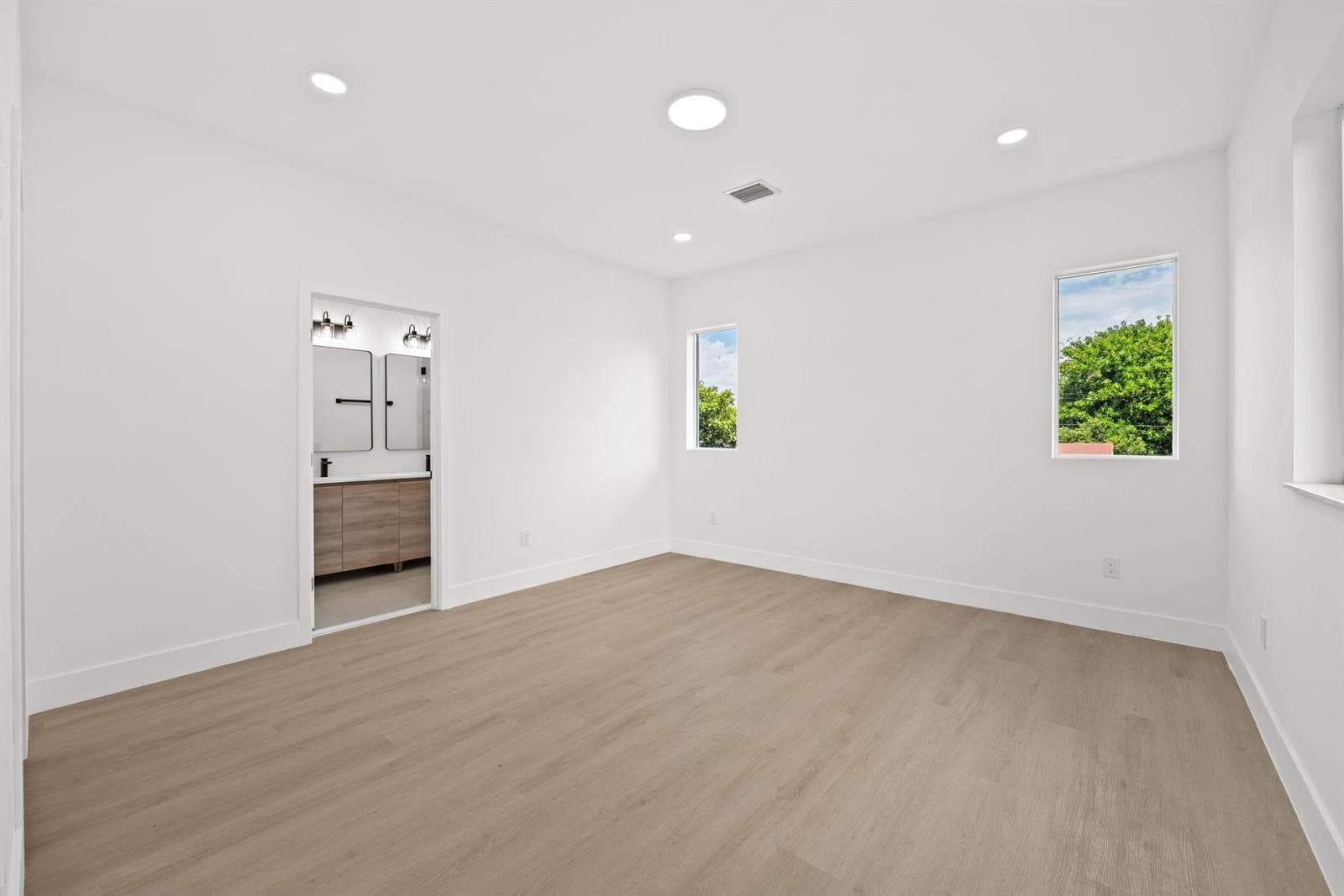 1355 NW 42nd Street # 1355, Miami FL 33142 — 14
