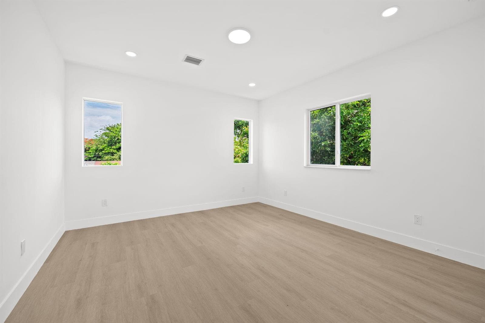 1355 NW 42nd Street # 1355, Miami FL 33142 — 19