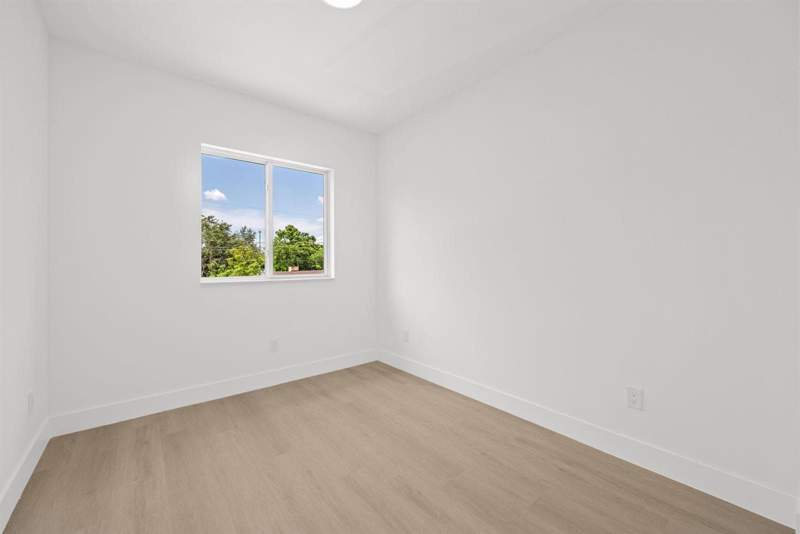 1355 NW 42nd Street # 1355, Miami FL 33142 — 21
