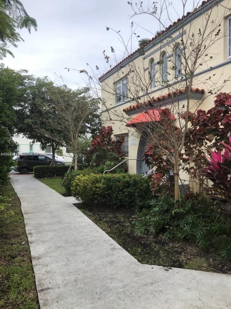 1450 Meridian Ave # 104, Miami Beach FL 33139 — 2