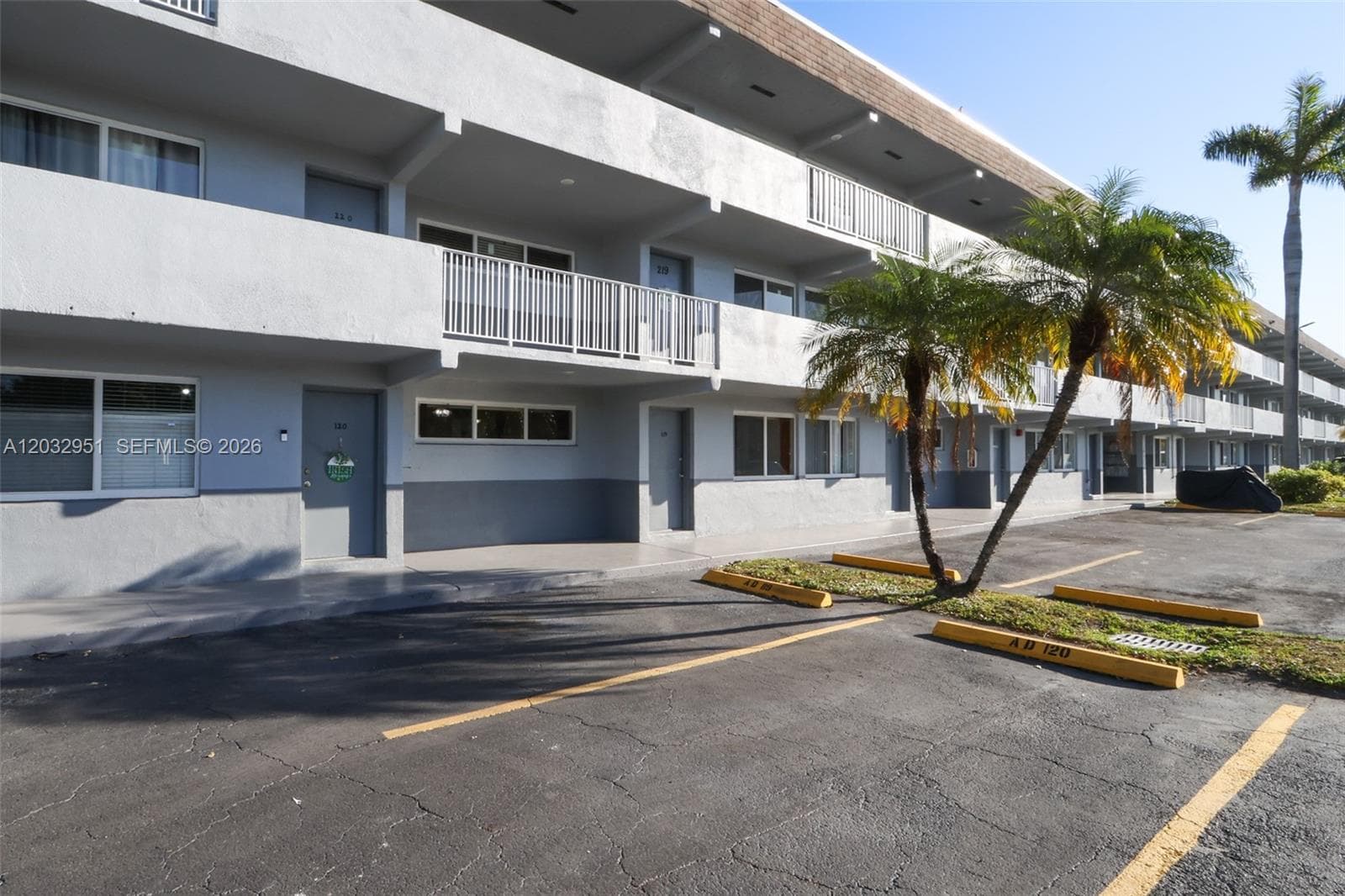 11195 SW 1st St # 119, Miami FL 33174 — 23