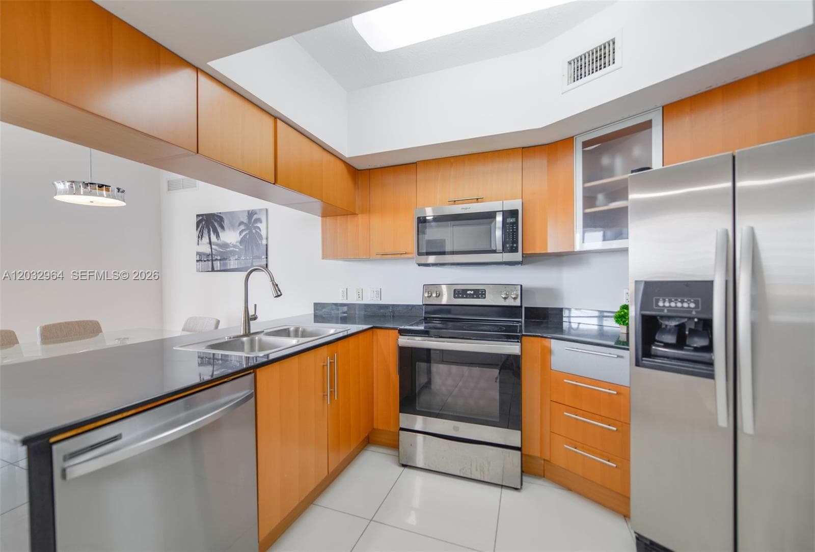 1750 N Bayshore Dr # 2402, Miami FL 33132 — 12