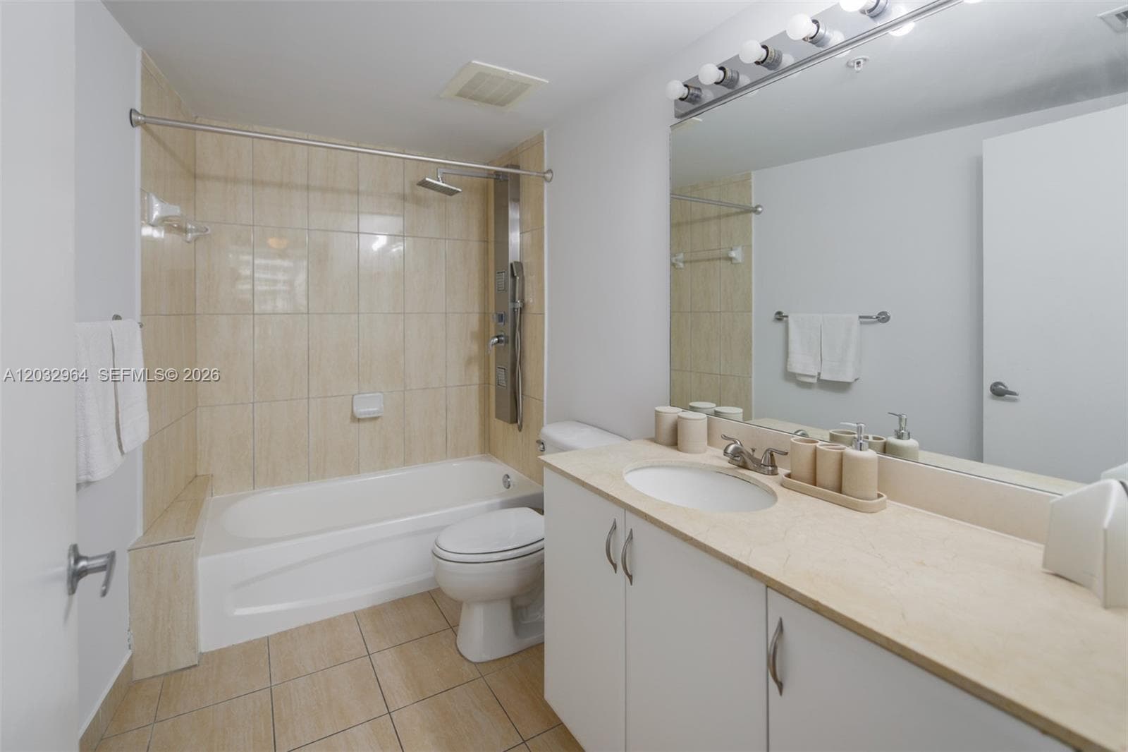 1750 N Bayshore Dr # 2402, Miami FL 33132 — 24