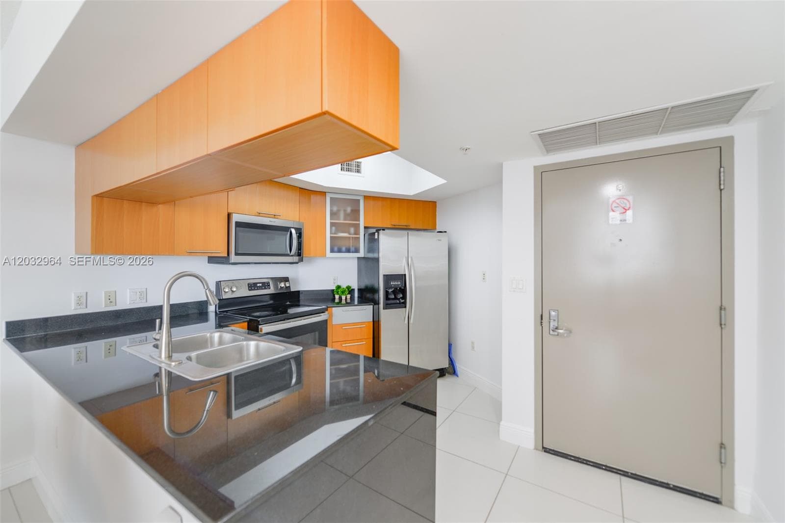 1750 N Bayshore Dr # 2402, Miami FL 33132 — 11