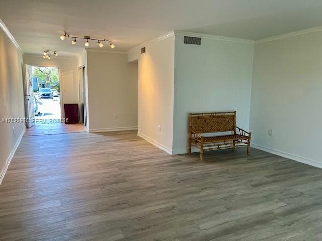 9359 N Fontainebleau Blvd # F109, Miami FL 33172 — 3