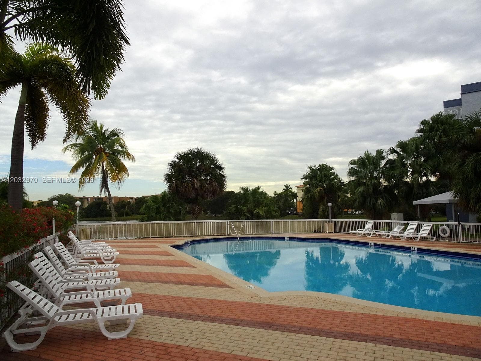 9359 N Fontainebleau Blvd # F109, Miami FL 33172 — 24