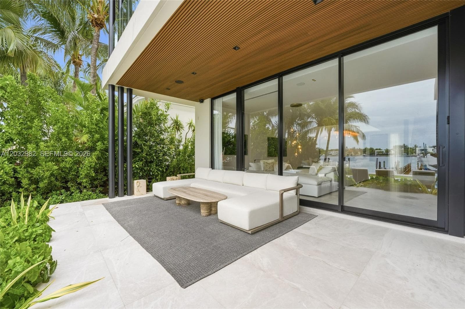 1050 Stillwater Dr, Miami Beach FL 33141 — 23
