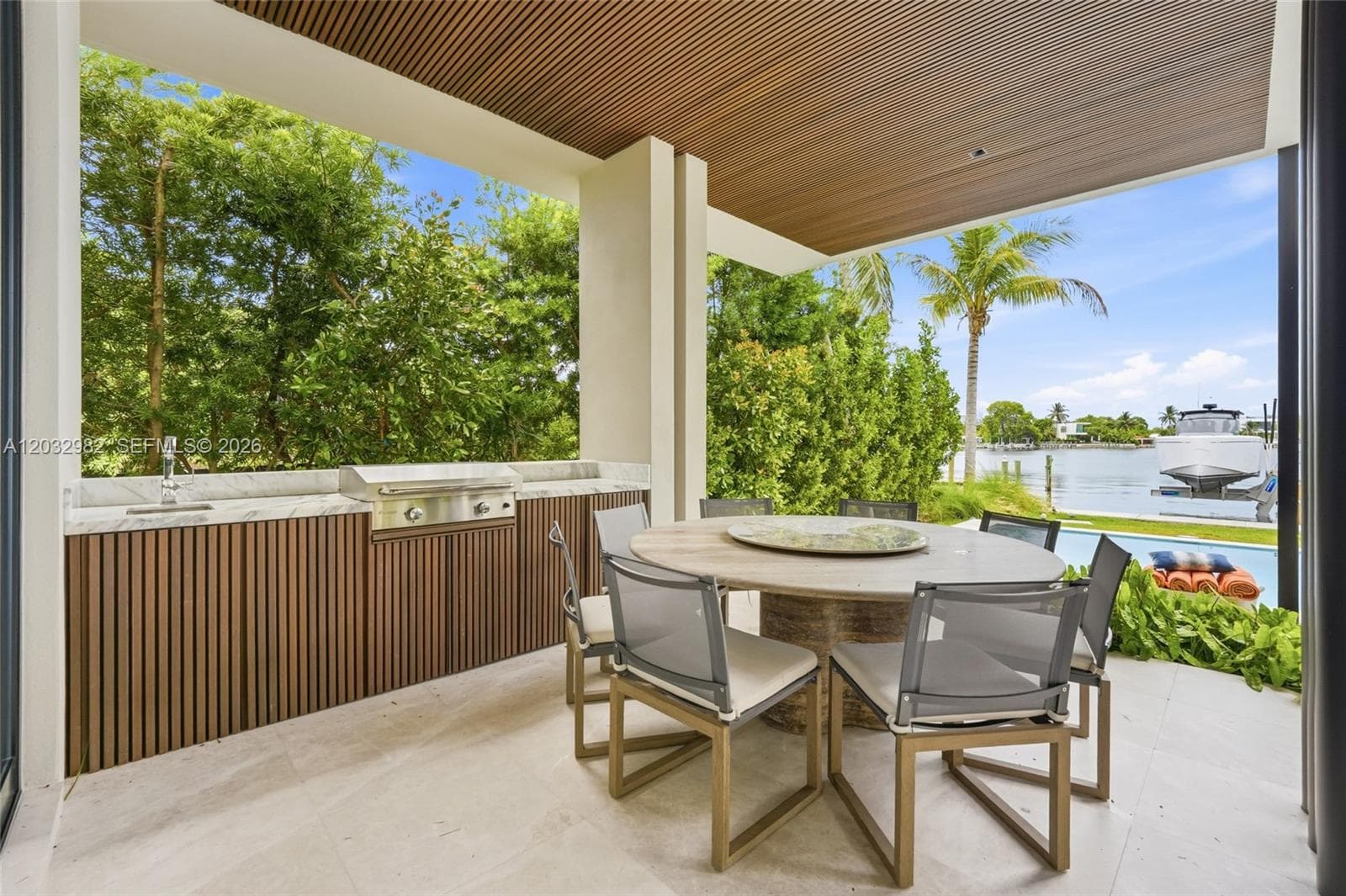 1050 Stillwater Dr, Miami Beach FL 33141 — 26