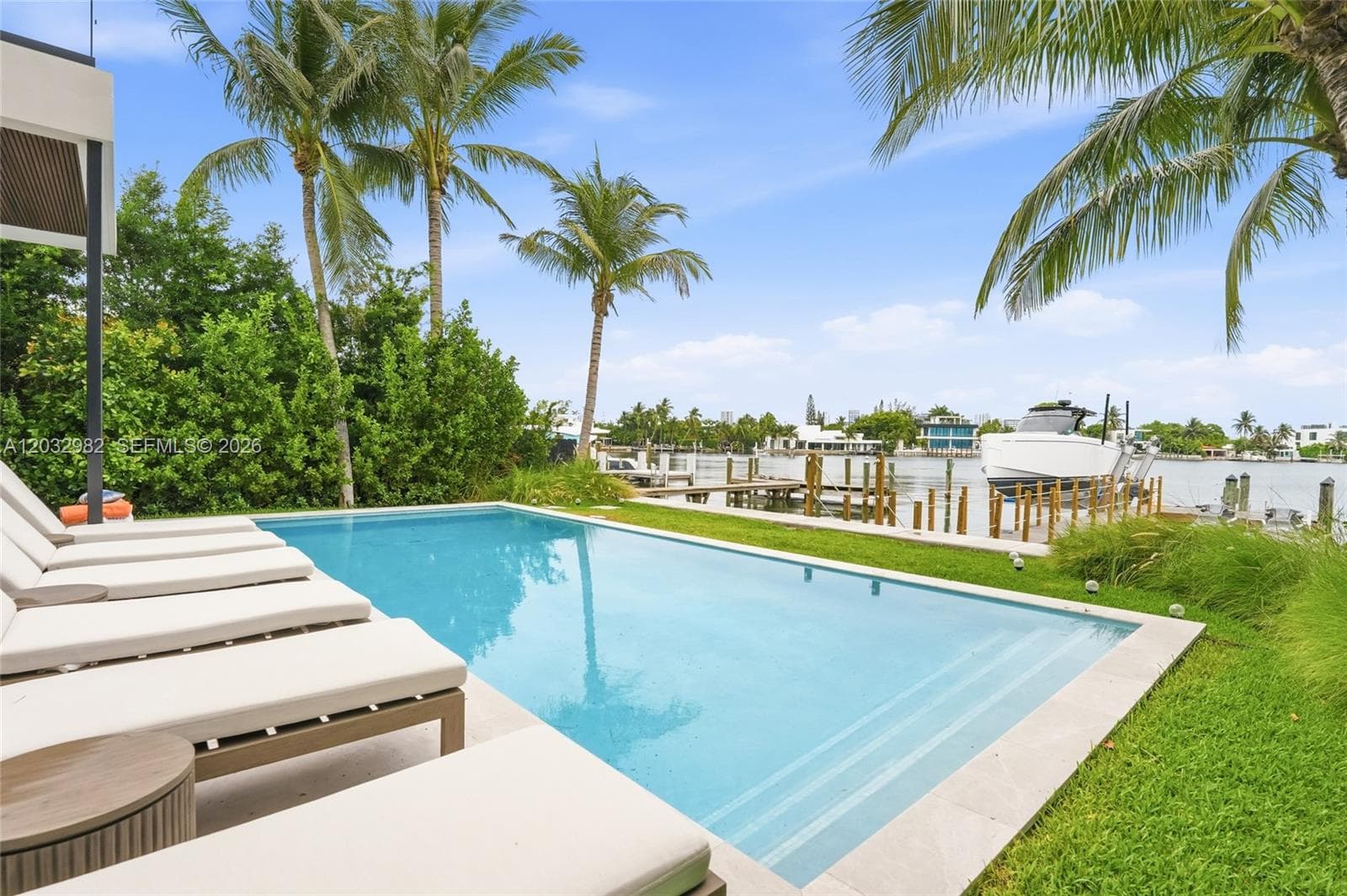 1050 Stillwater Dr, Miami Beach FL 33141 — 28